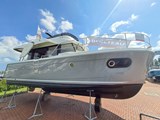 Beneteau Swift Trawler 35 - Stbd exterior, boat lifted